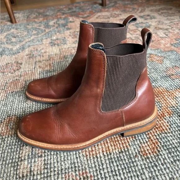 Nisolo Carmen Chelsea Boots - Picture 2 of 6